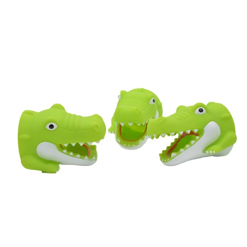 Crocodile Shape Sink Extension Spout Cover Bath Waterspout Cover for Baby